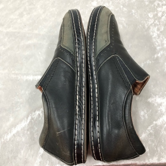 UGG Australia mens size 9.5  leather slip on loafer shoes 1001148 main image 12